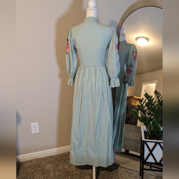 Floral Mint Maxi Dress - Picture 6 of 6